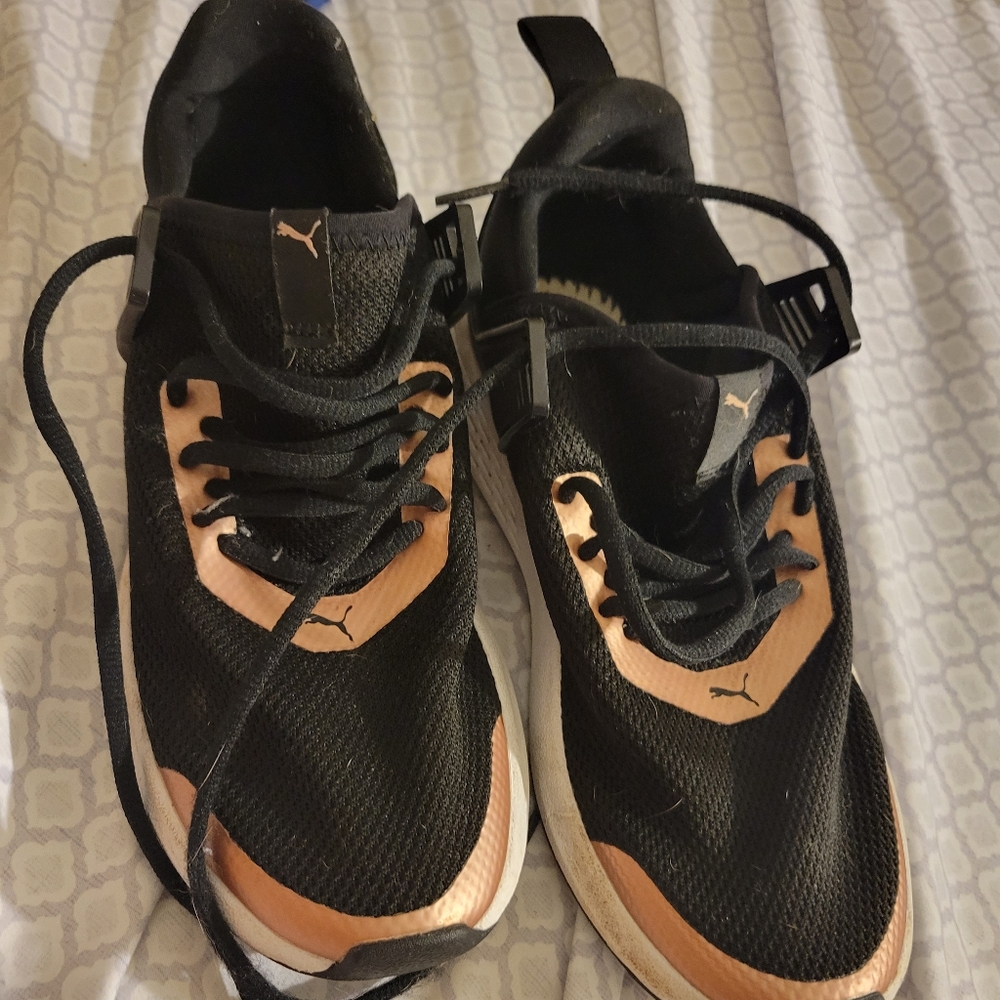PUMA Women's Pacer Future Allure Wide Sneakers size 7